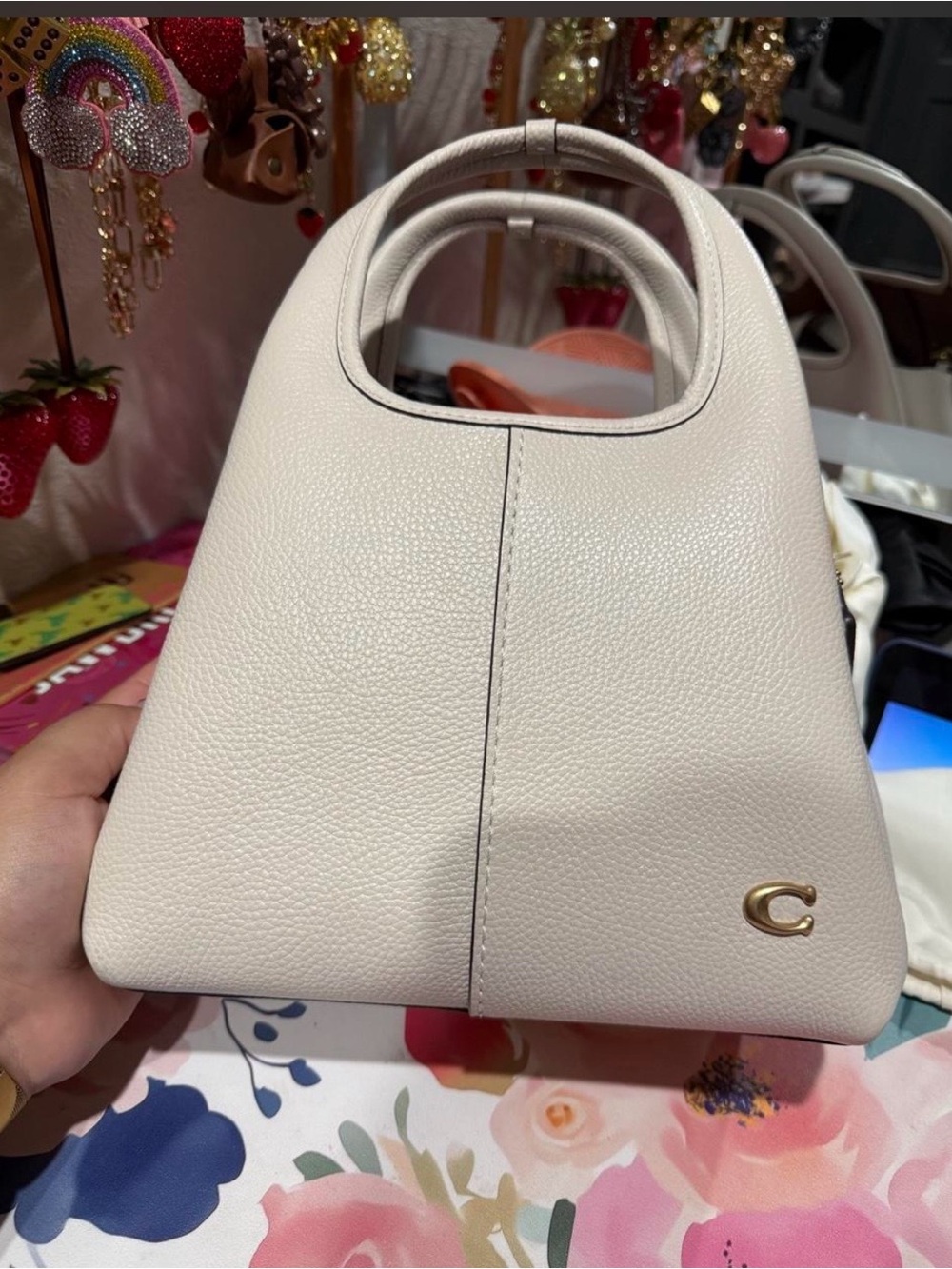 Coach Lana 23 Pebble Leather Chalk